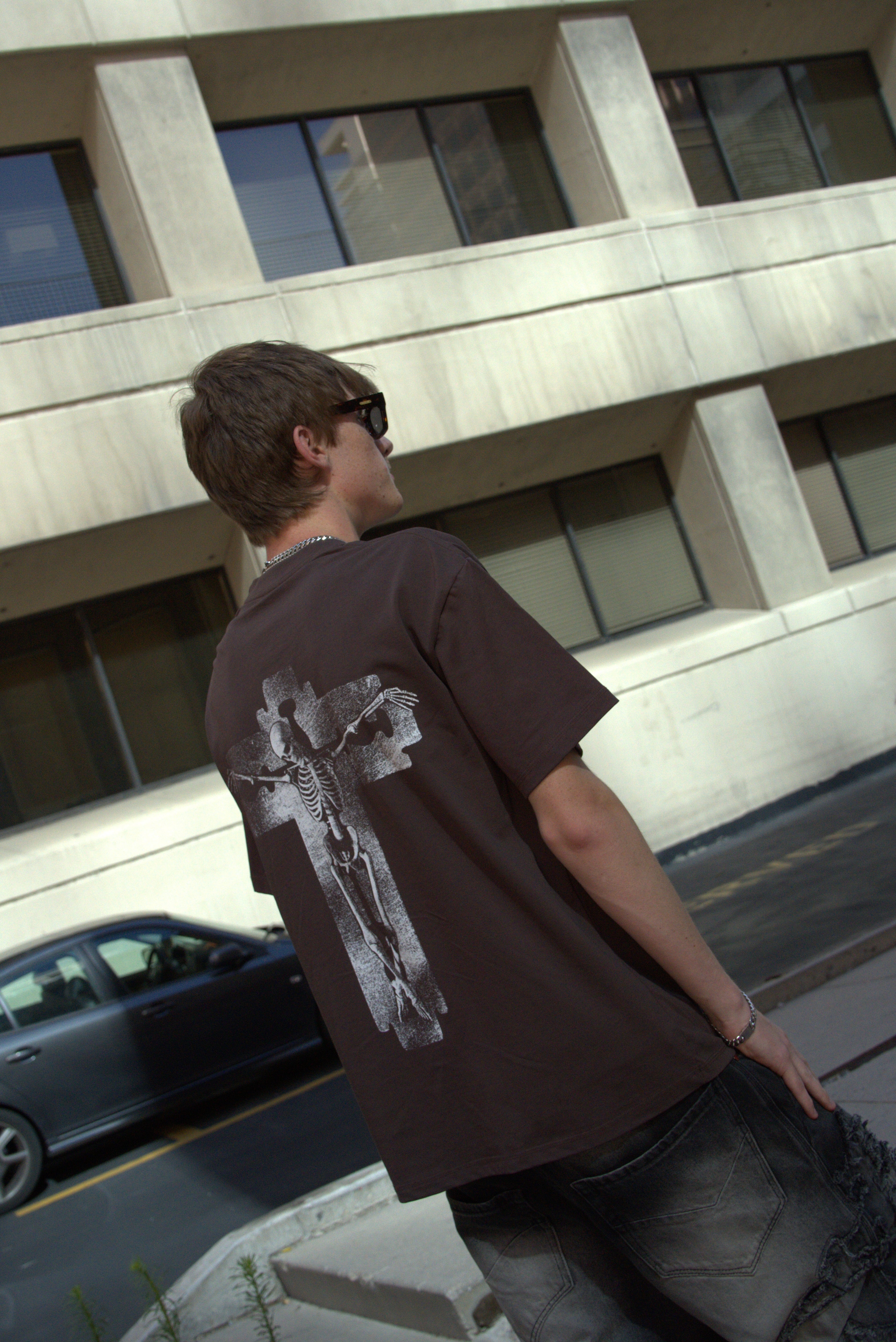 PLS CROSS OVERSIZED TEE